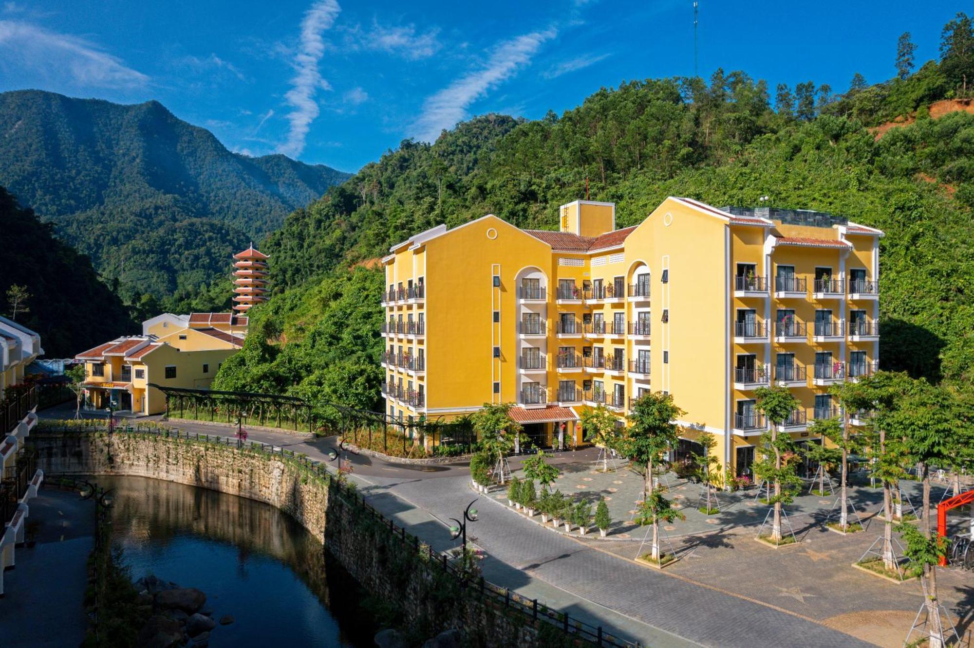 Hotel Fivitel Cong Troi Dong Giang - Fivitel Dong Giang Heaven'S Gate Exteriér fotografie
